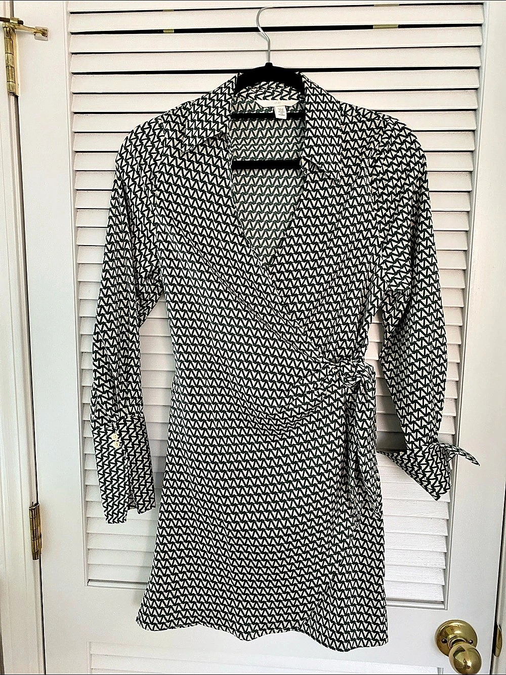 H&M Geometric Mini Wrap Dress in Green & White Size XS